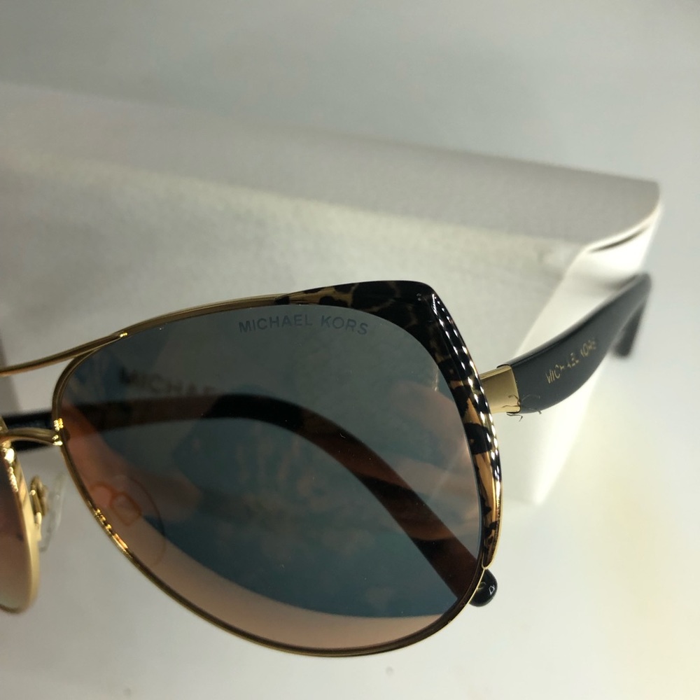 New Michael Kors Mirrored Sunglasses! - Picture 3 of 5